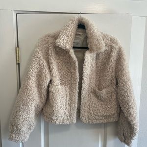 Abercrombie Sherpa Cropped Jacket, size small, in great condition